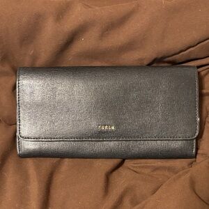 Furla Black Textured Wallet